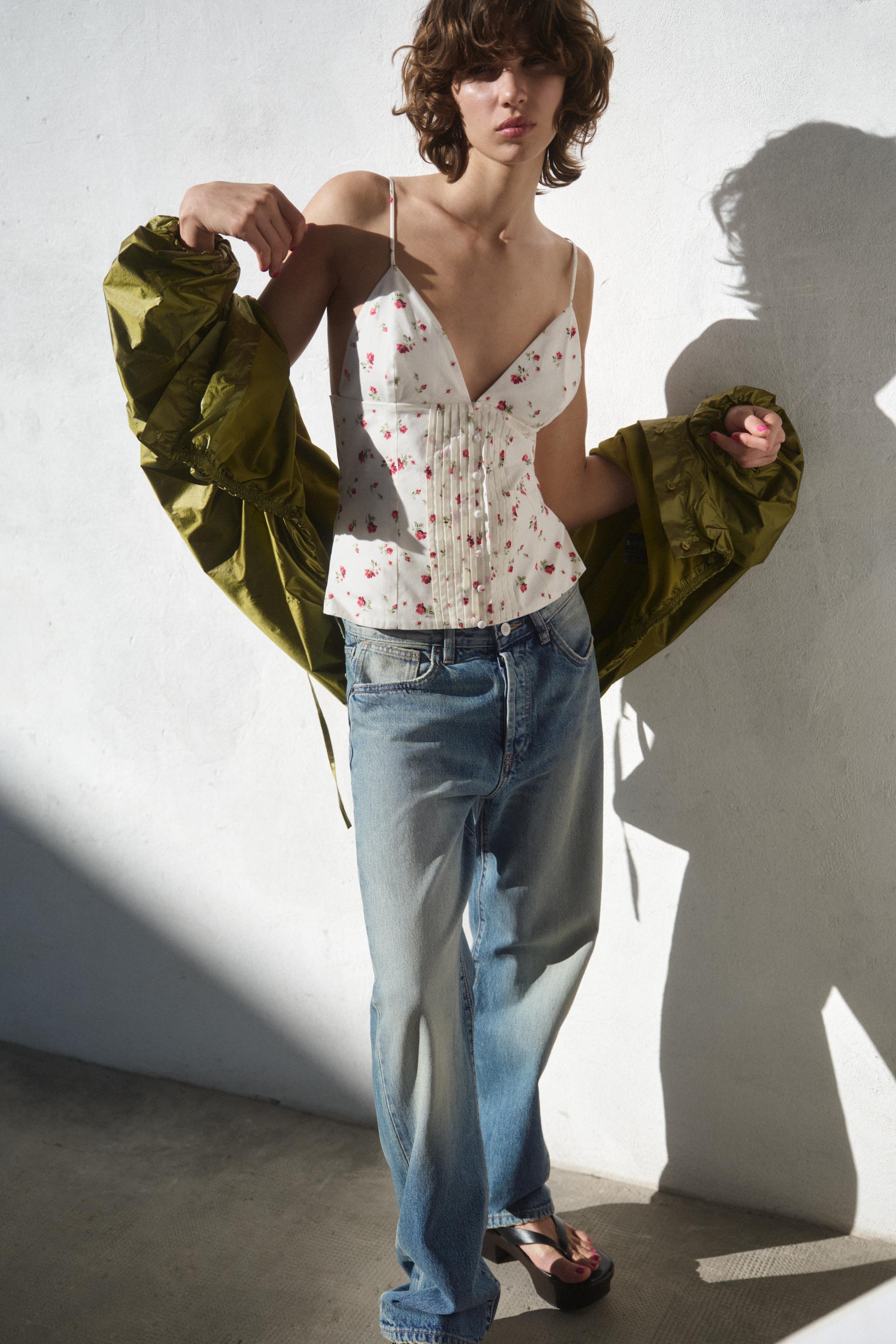 PLEATED STRAP TOP — Ecru / Red