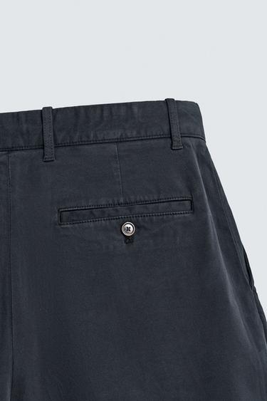 BERMUDA CHINO REGULAR FIT À PLIS - Bleu marine de Zara - Image 9