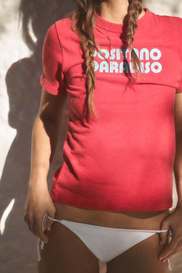 T-SHIRT EFFET DÉLAVÉ INSCRIPTION - Rouge de Zara - Image 2