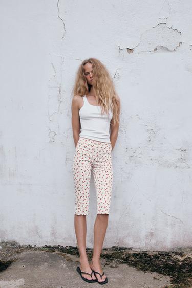 PRINTED TOP AND CAPRIS SET - STRIPED by Zara
