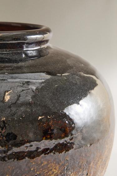 MEDIUM ENAMELLED STONEWARE VASE - mid khaki by Zara - Image 3