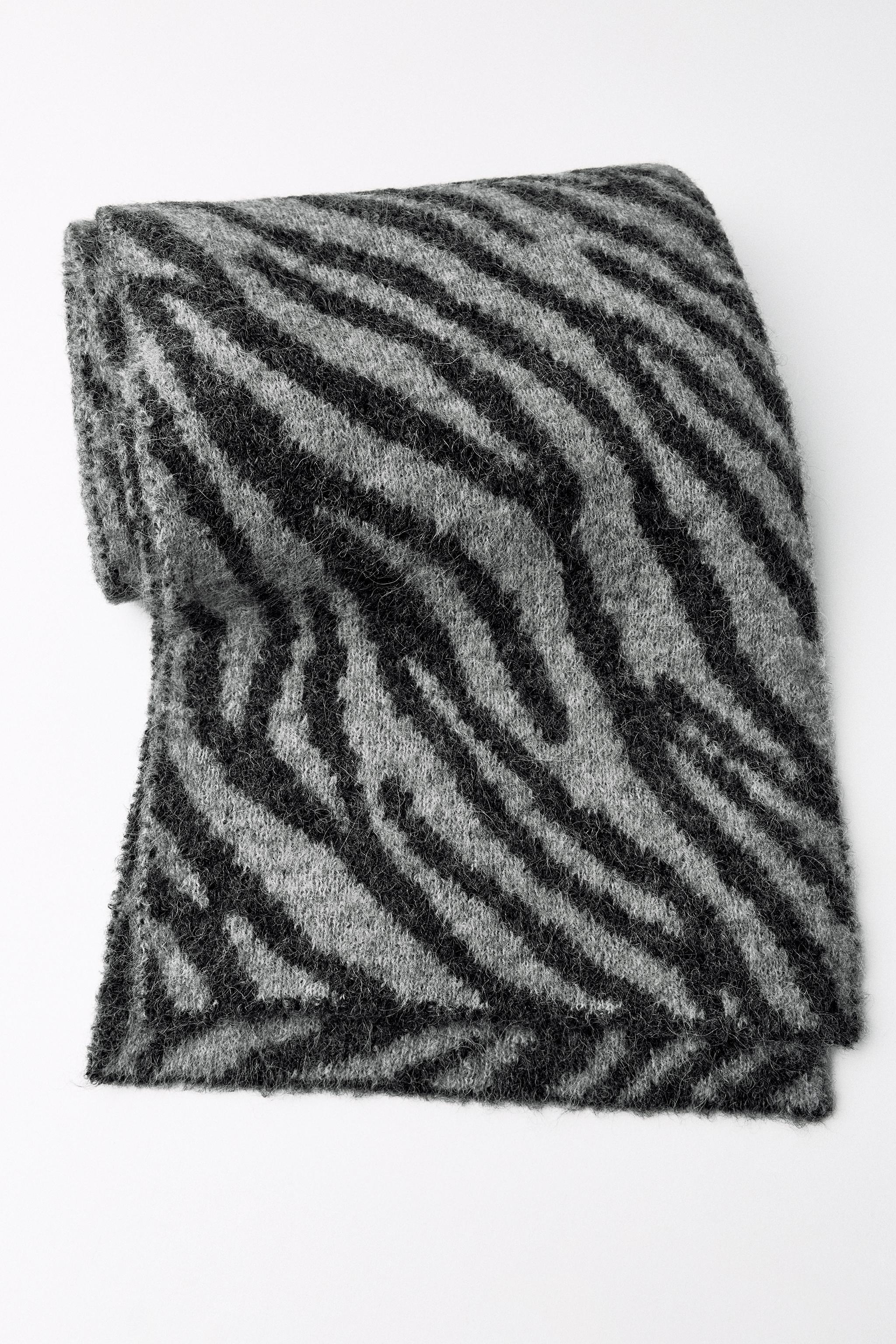 ZARA アニマル柄ウール＆アルパカ混ビーニー帽 3739/053 03739287802-e21.jpg?ts=