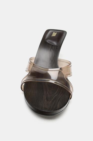 SANDALES À TALONS COMPENSÉS EFFET VINYLE - Marron de Zara - Image 3