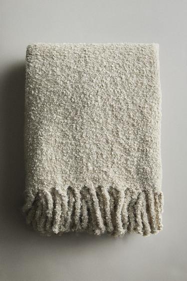 COUVERTURE À FRANGES - Gris perle de Zara - Image 4