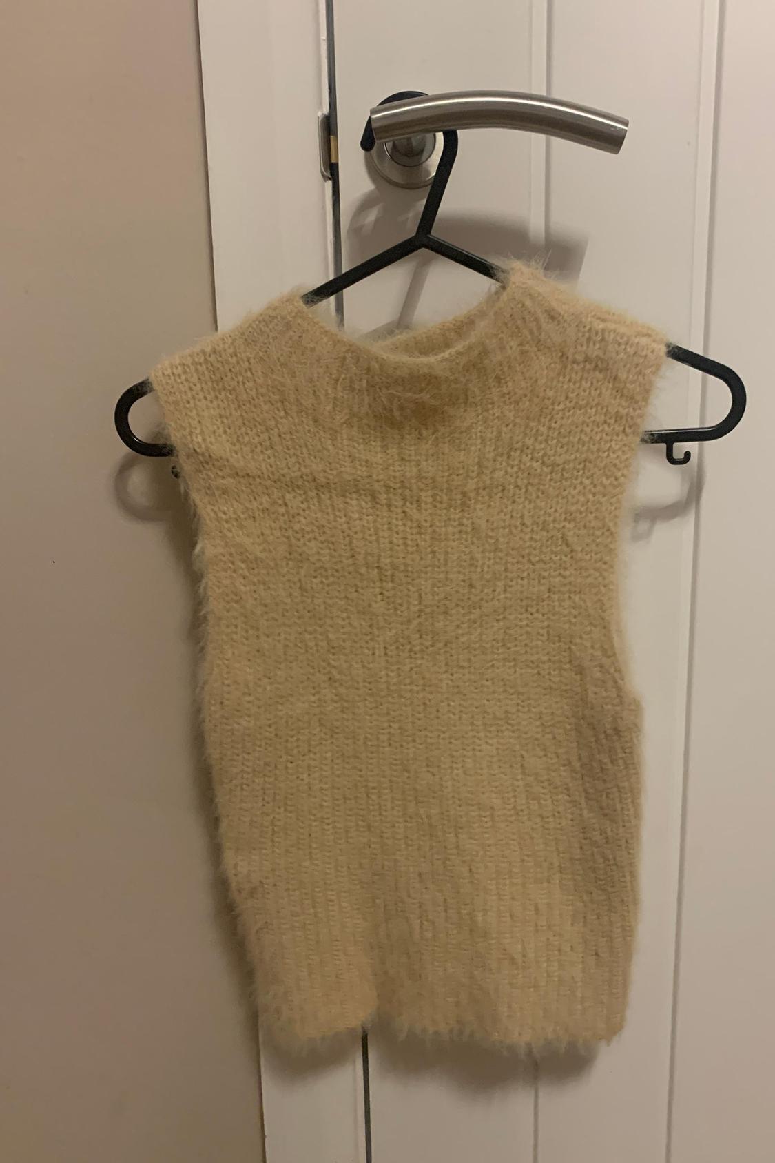 FAUX FUR TOP