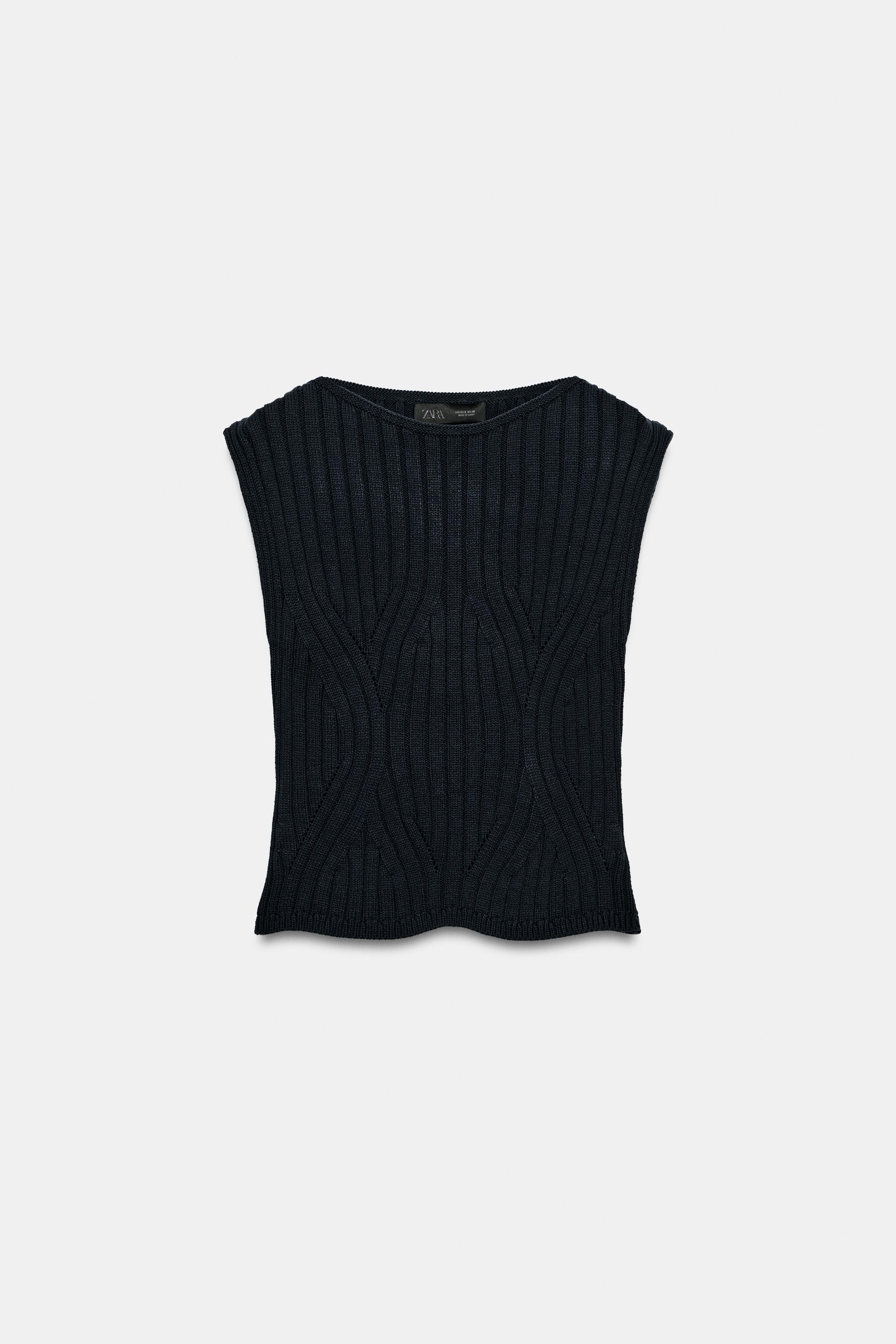 RIBBED KNIT TOP