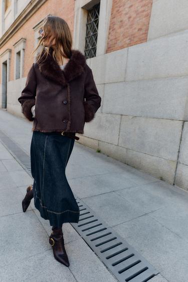 CAZADORA REVERSIBLE DOBRE FACE EFECTO PELO - Marrón escuro de Zara
