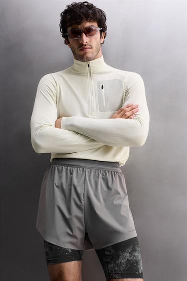 T-SHIRT TECHNIQUE COL ZIPPÉ - Blanc cassé de Zara - Image 5