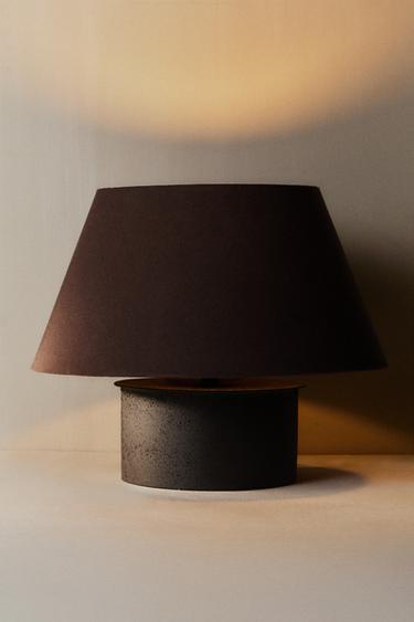 METAL AND COTTON TABLE LAMP - Brown by Zara