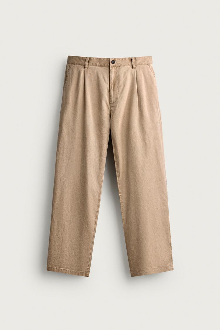 RELAXED FIT PLEATED CHINO TROUSERS