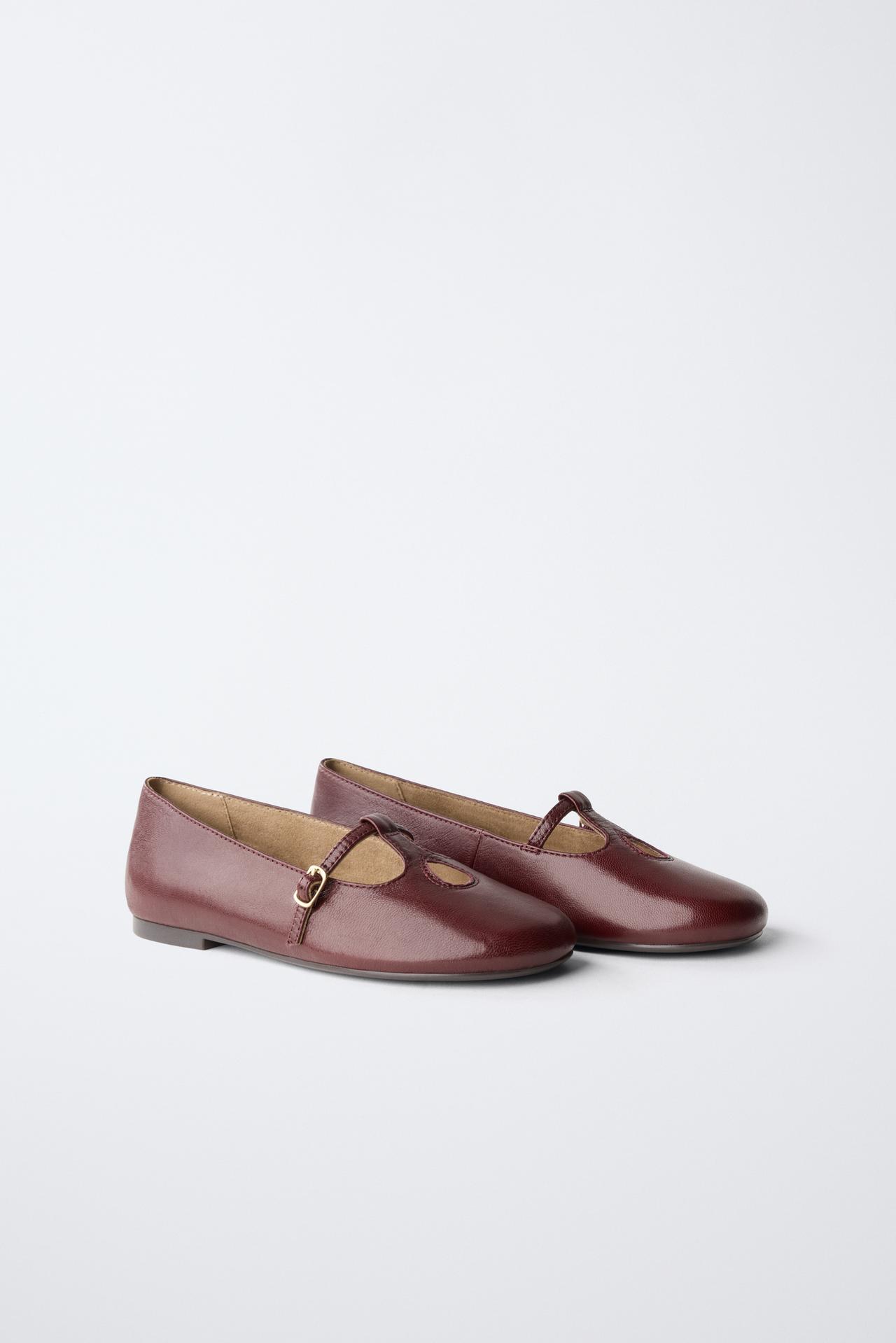 LEATHER BUCKLE BALLET FLATS — Brown