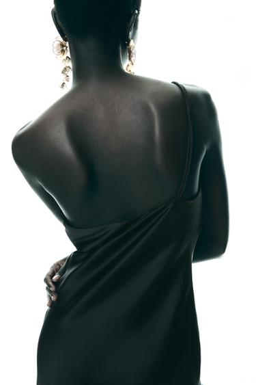 VESTIDO MIDI ASSIMÉTRICO - Preto da Zara