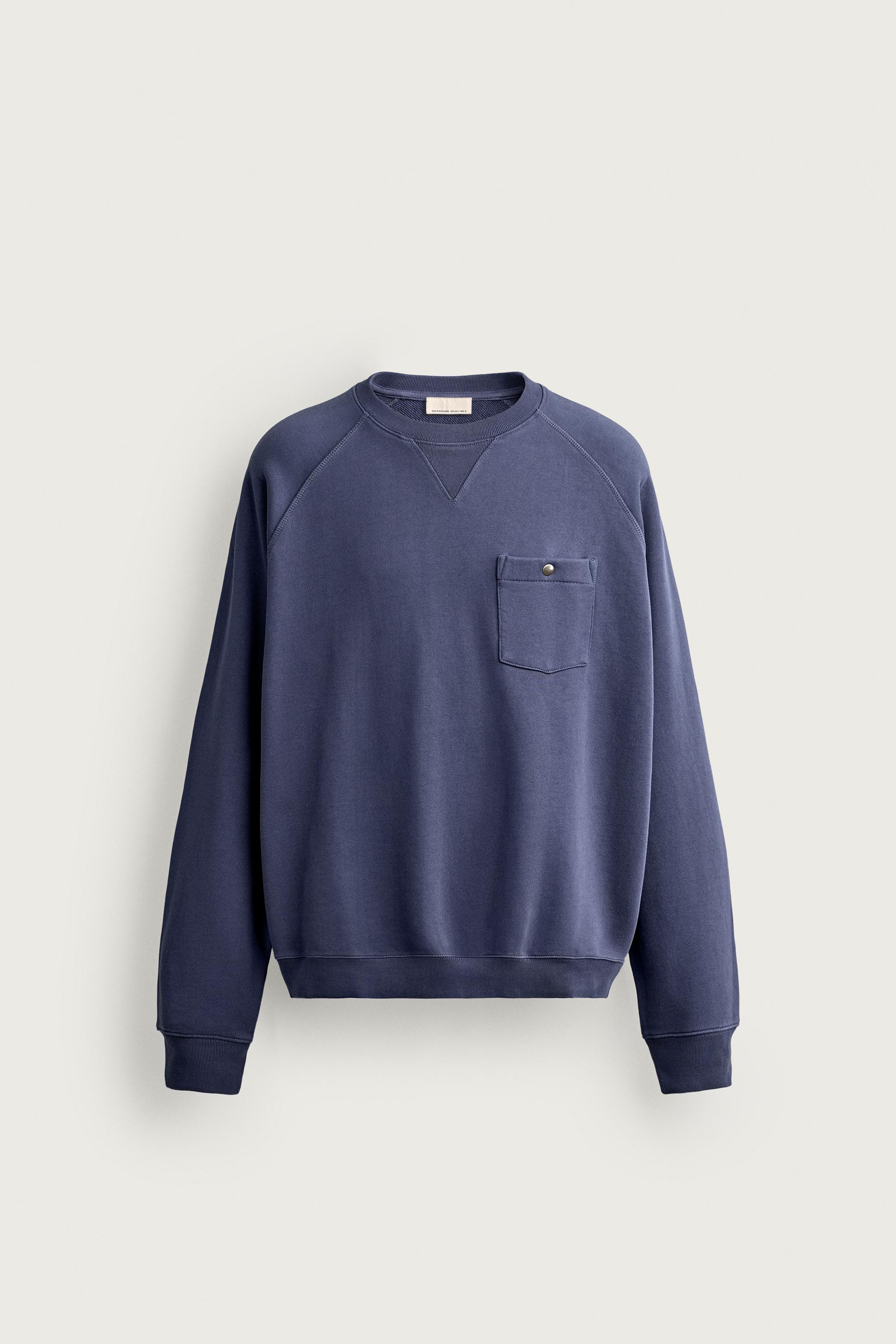 CREWNECK POCKET SWEATSHIRT — Mid-blue