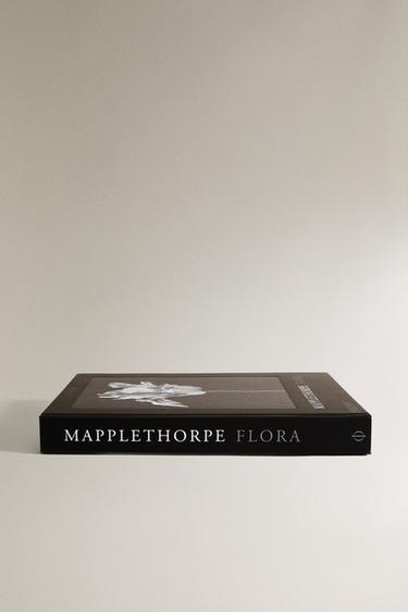 ROBERT MAPPLETHORPE BOOK - Black by Zara - Image 1