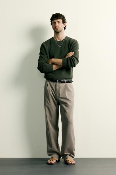 RELAXED FIT PLEATED CHINO TROUSERS - GREEN by Zara