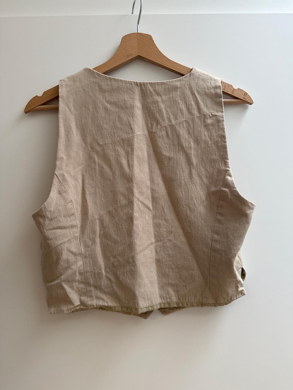 WAISTCOAT WITH SIDE VENTS - Image 3