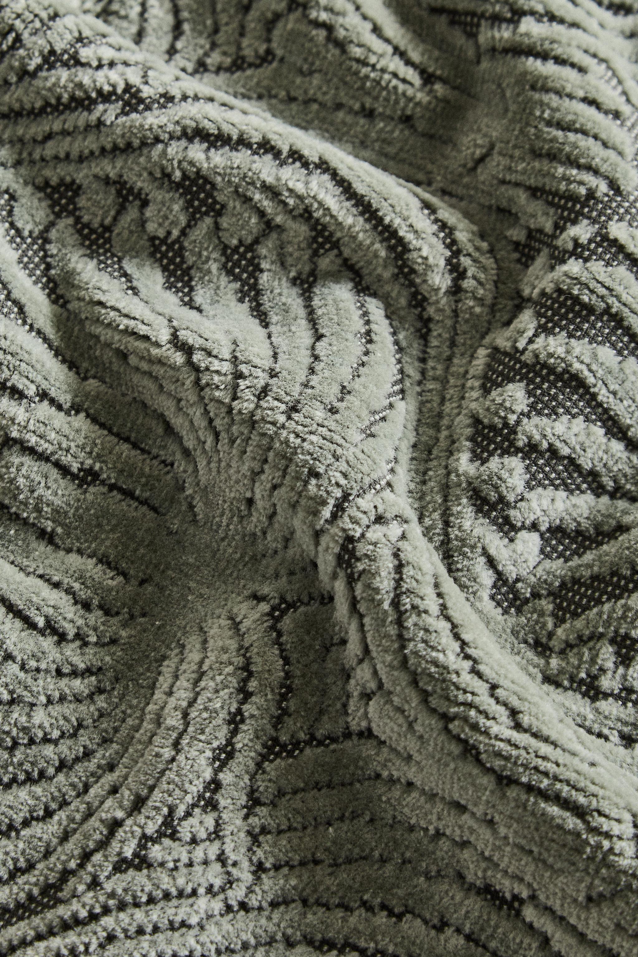 JACQUARD MOSAIC BATH TOWEL - Sea green | ZARA United States