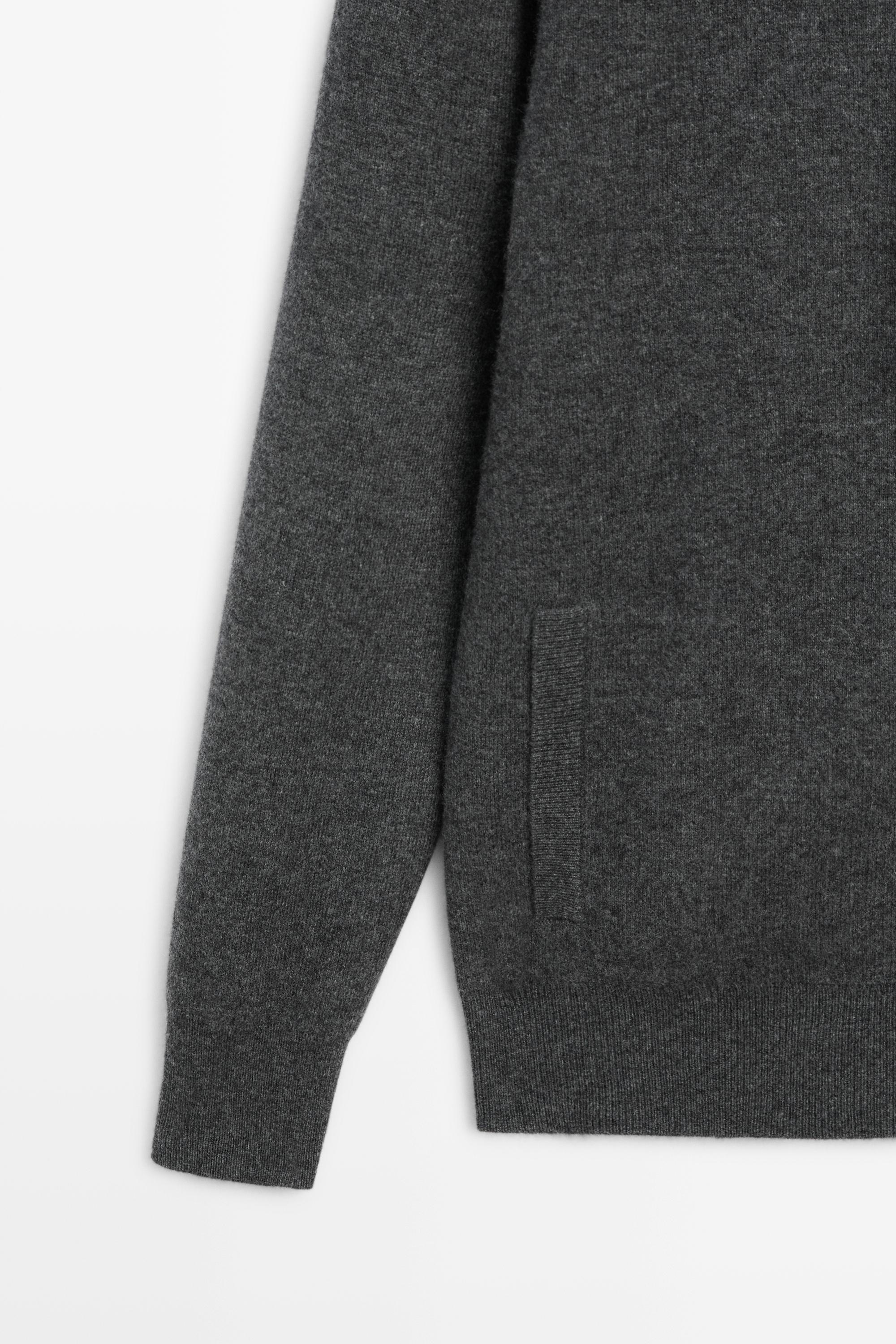 Cardigan en maille à capuche avec cachemire