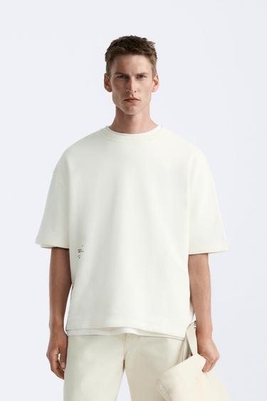 سويت شيرت بطبعة متداخلة - أبيض الخاص بـ Zara