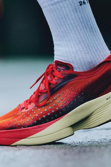 LOOK - BLANCO de Zara