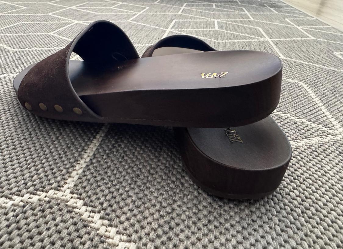 FLAT LEATHER SANDALS - Image 3