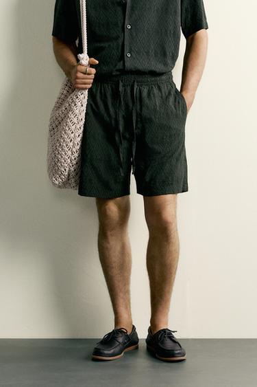 GEOMETRIC JACQUARD REGULAR FIT BERMUDA SHORTS - Green by Zara