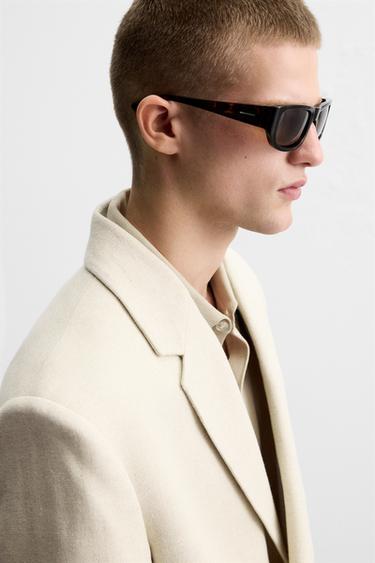 TRAJE ESTRUCTURA CON LINO - Botella de Zara