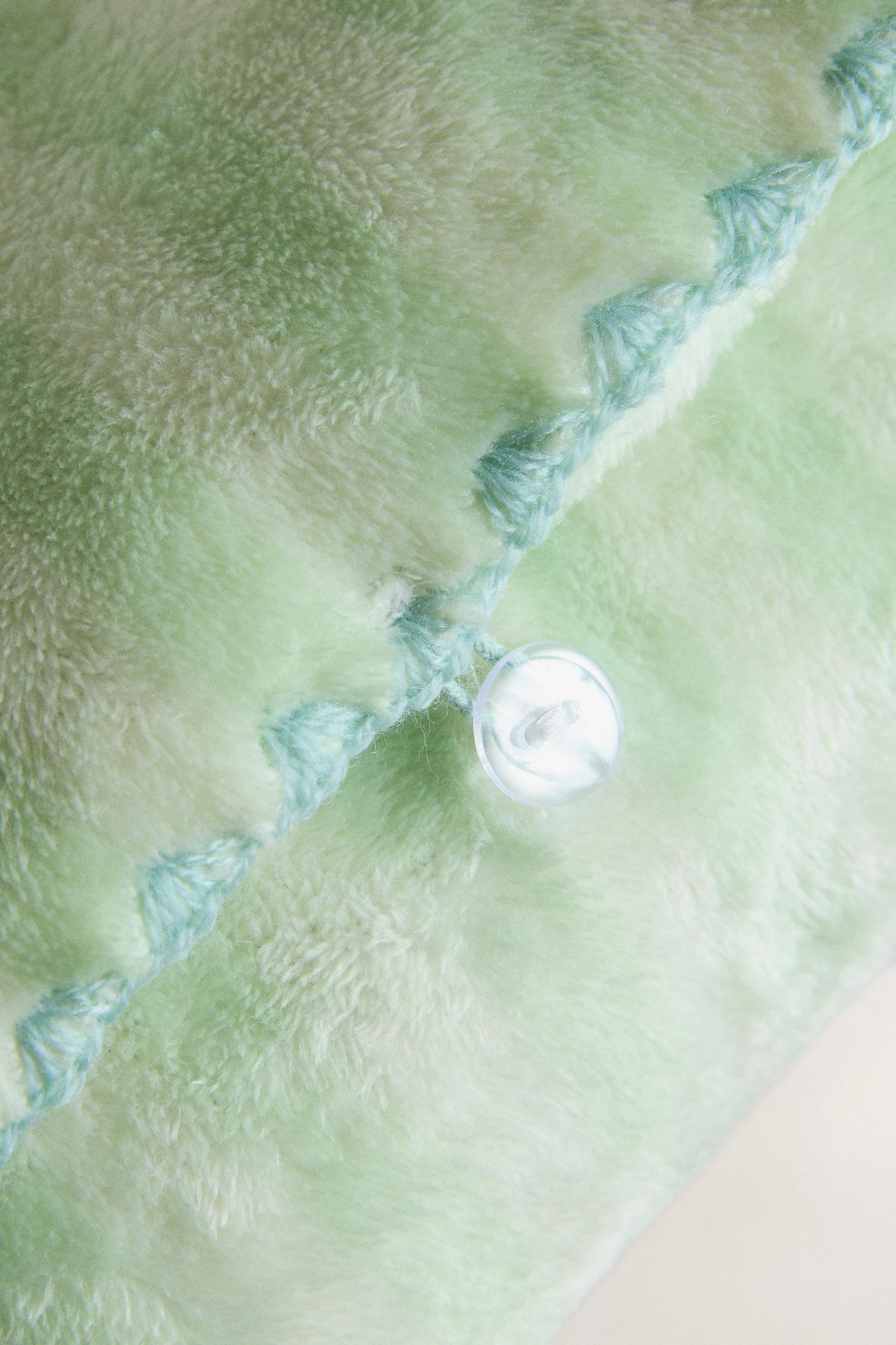 KIDS' MIKE WAZOWSKI MONSTERS, INC. ©DISNEY/PIXAR BLANKET