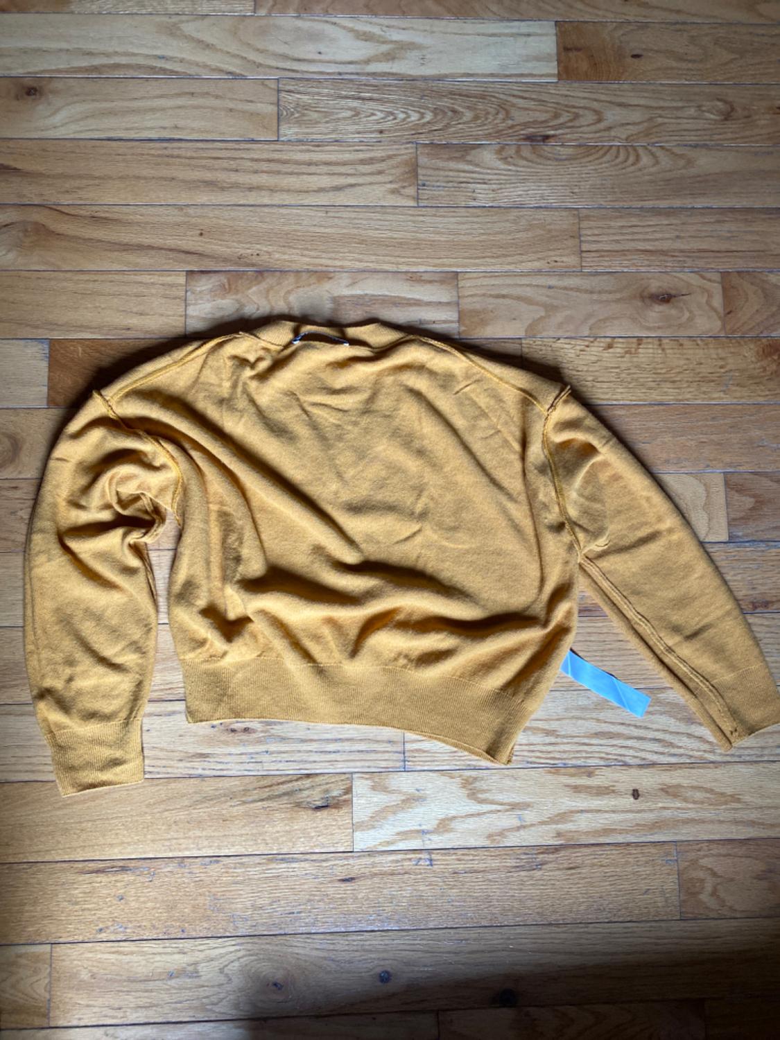 BASIC V-NECK KNIT SWEATER - Image 4