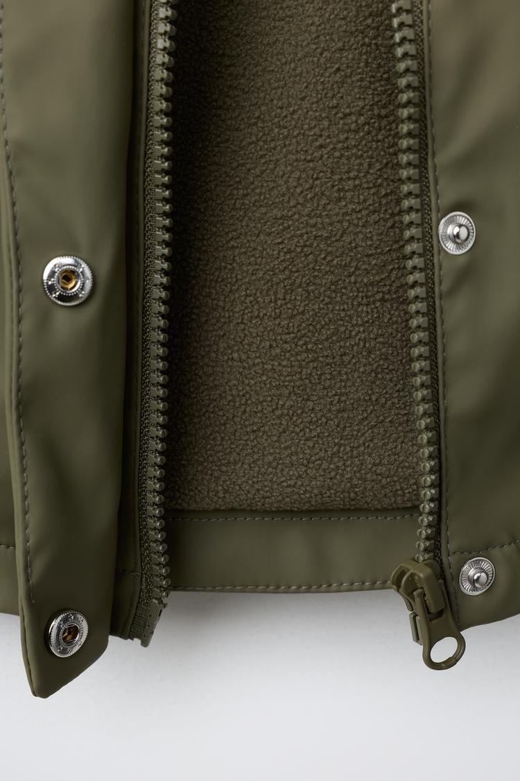 Impermeable de goma liso resistente al agua 4