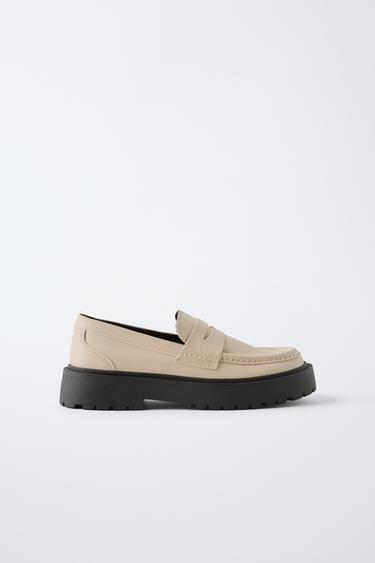 ЛОФЕРЫ НА РИФЛЕНОЙ ПОДОШВЕ — Небеленый от Zara — изображение 0