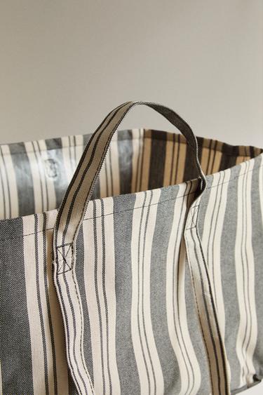 SAC À LINGE EN COTON À RAYURES - Noir de Zara - Image 1
