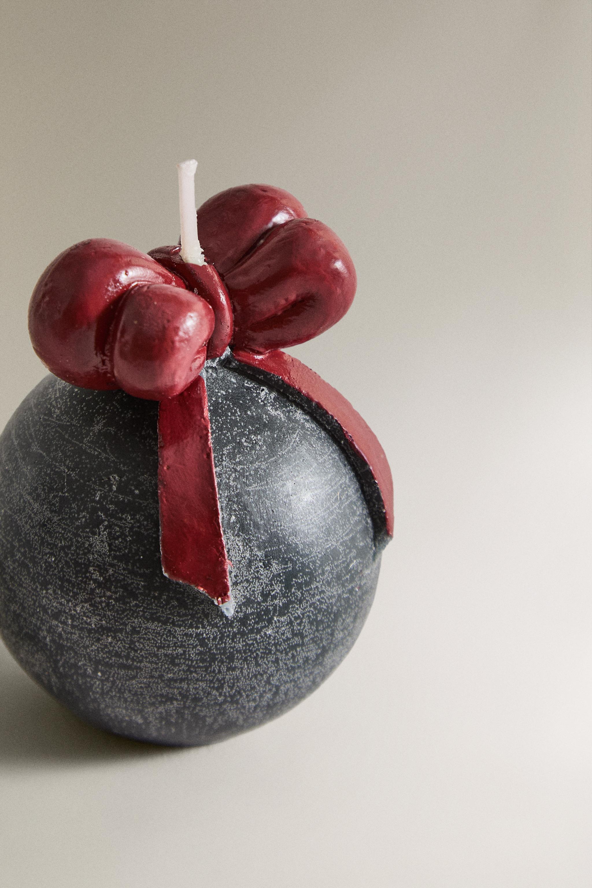 SET OF GINGERBREAD SCENTED CANDLE BALLS (SET OF 4)