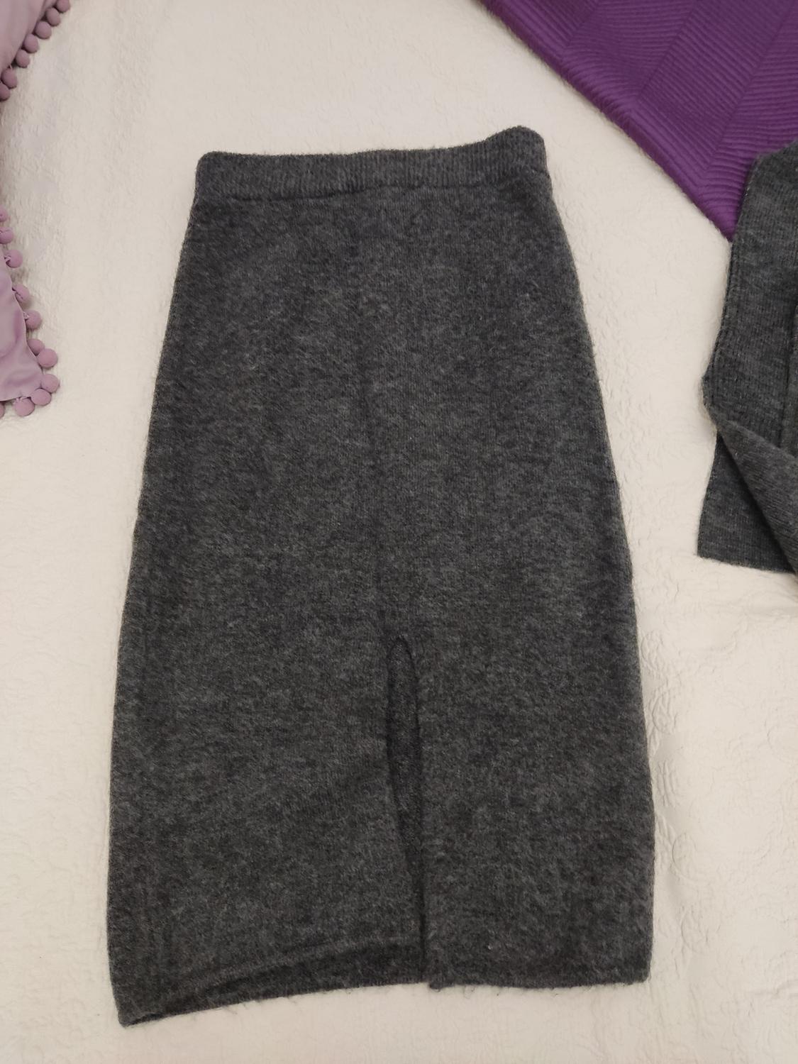 PLAIN KNIT MIDI SKIRT - Image 2