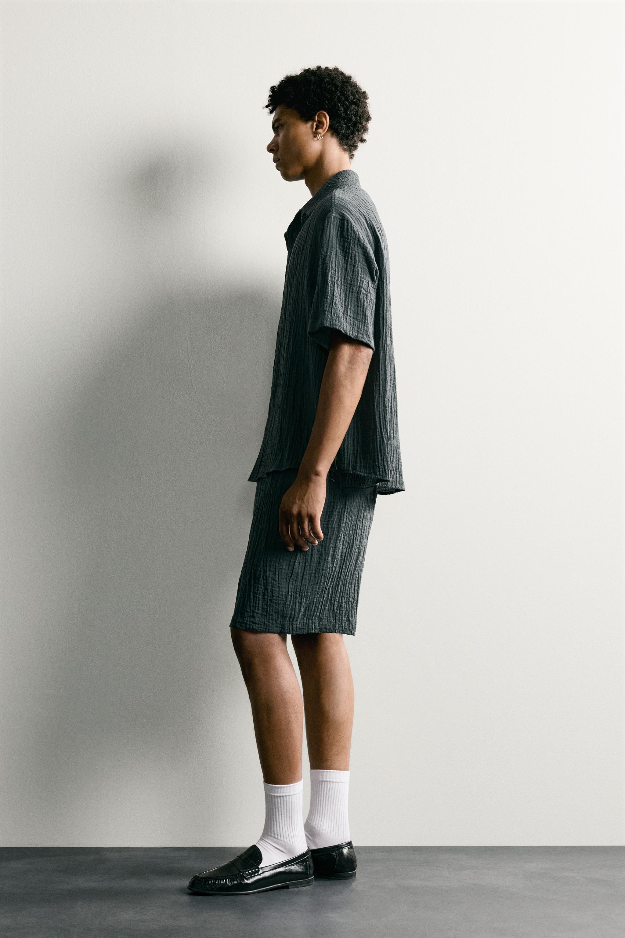 TEXTURED RELAXED FIT SHORTS — Blue (alternate view)