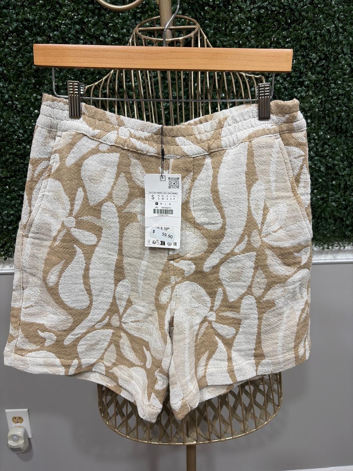 FLORAL JACQUARD SHORTS