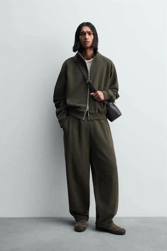 WASHED RELAXED FIT SWEATSHIRT