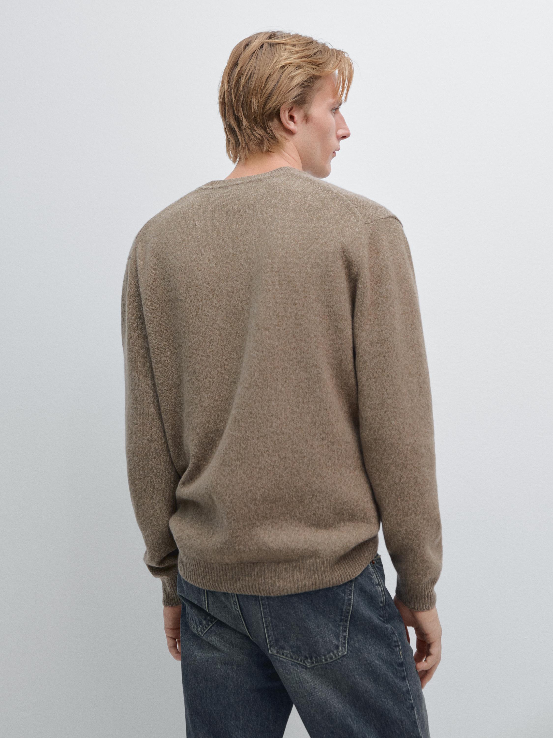 Crew neck melange knit sweater