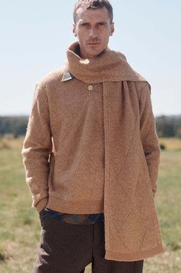 LIMITED EDITION GEOMETRIC JACQUARD SWEATER WITH SCARF - camel by Zara