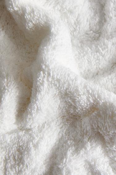 LOT DE SERVIETTES INVITÉS BRODERIE VÉGÉTALE (LOT DE 2) - Or de Zara - Image 3