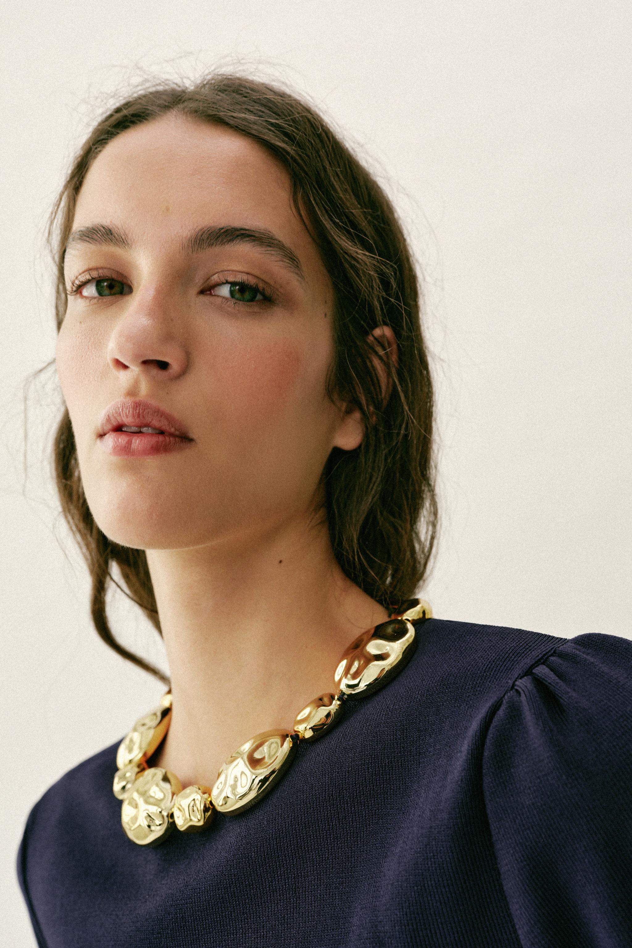 TOP EN MAILLE À BOULES