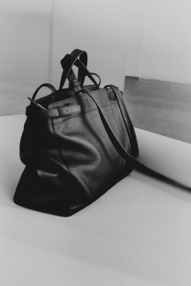 LEATHER TOTE BAG - Black by Zara