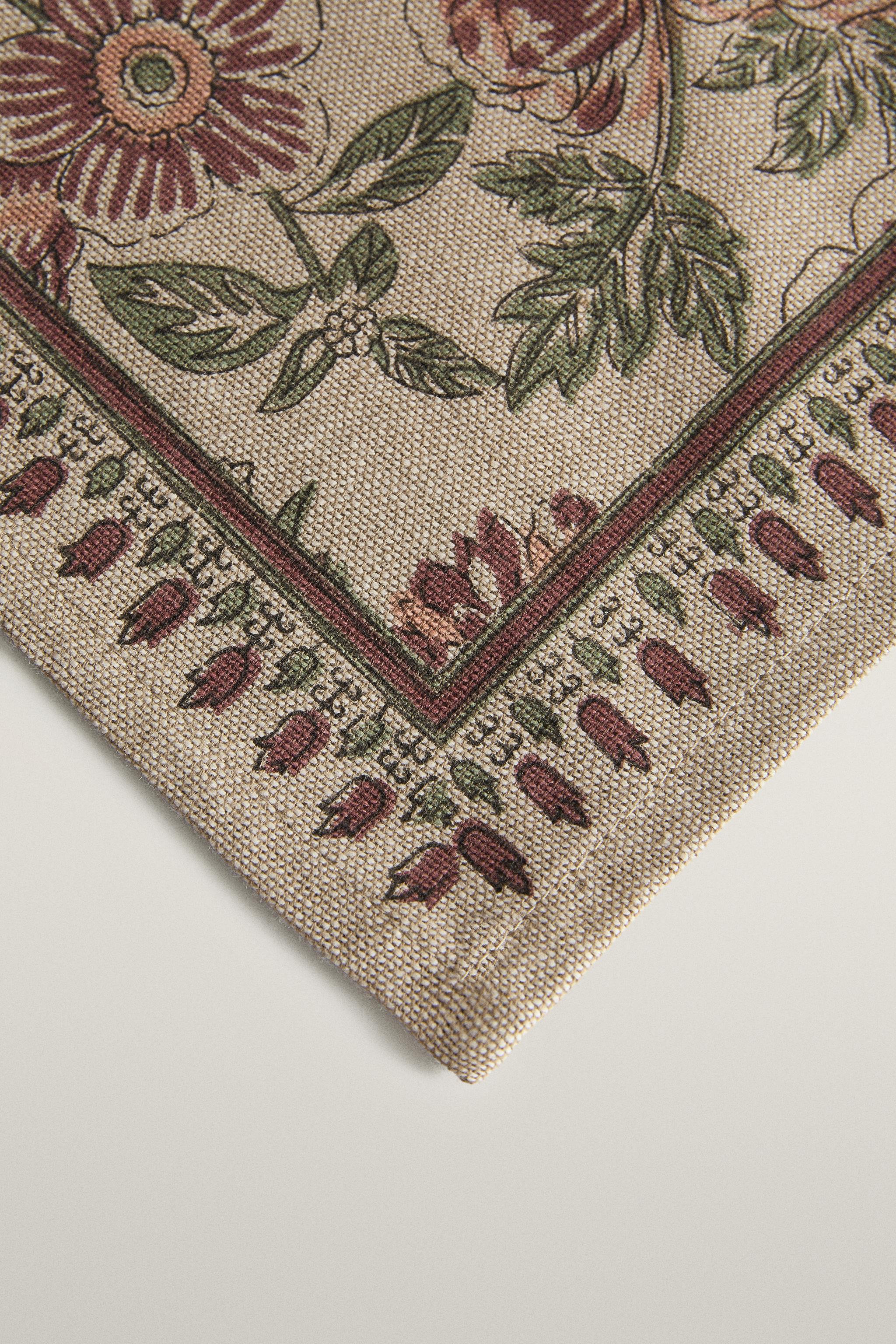 FLORAL PRINT COTTON TABLECLOTH