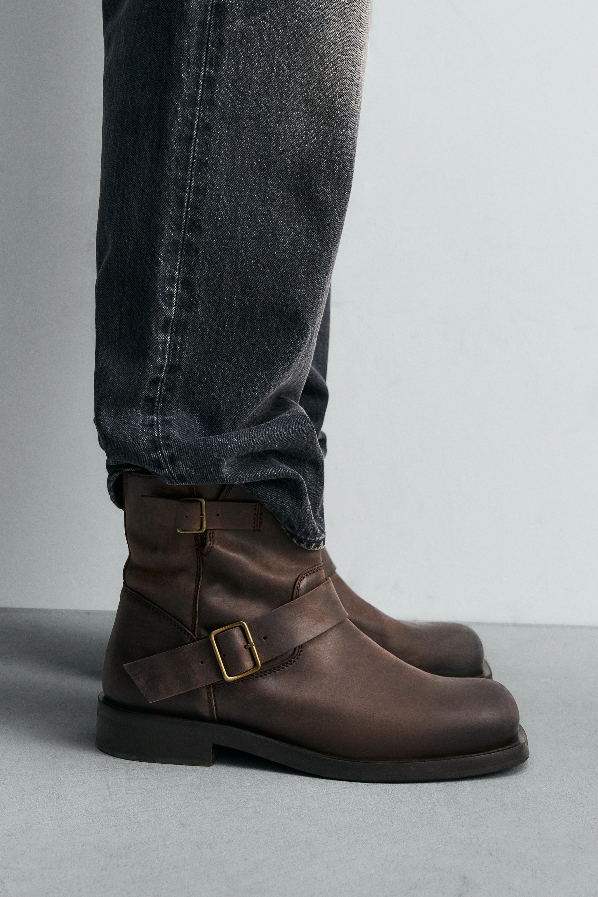 BOTA DE COURO COM FIVELAS - Marrom | ZARA Brasil