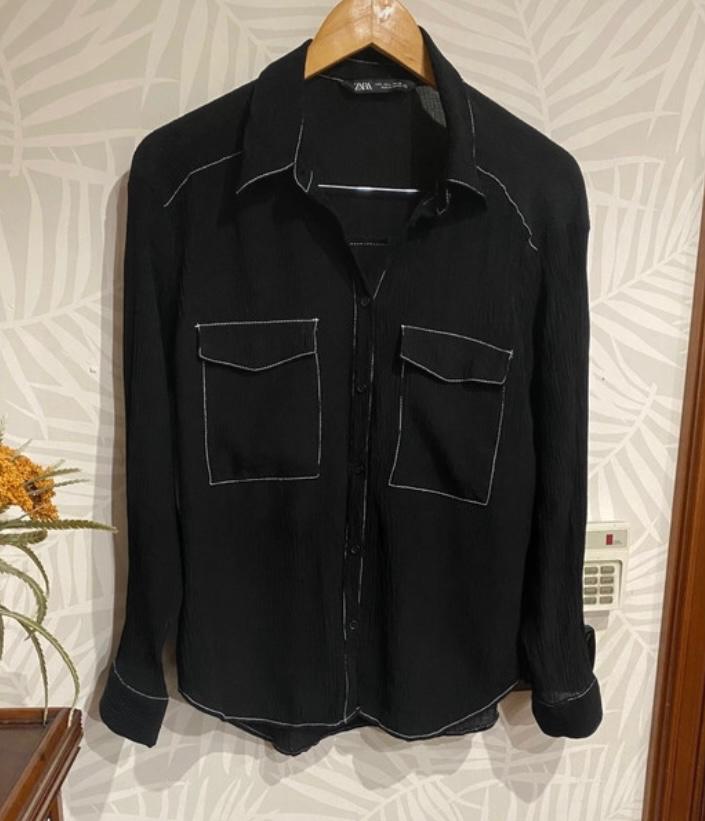 SHIRT WITH CONTRAST TOPSTITCHING