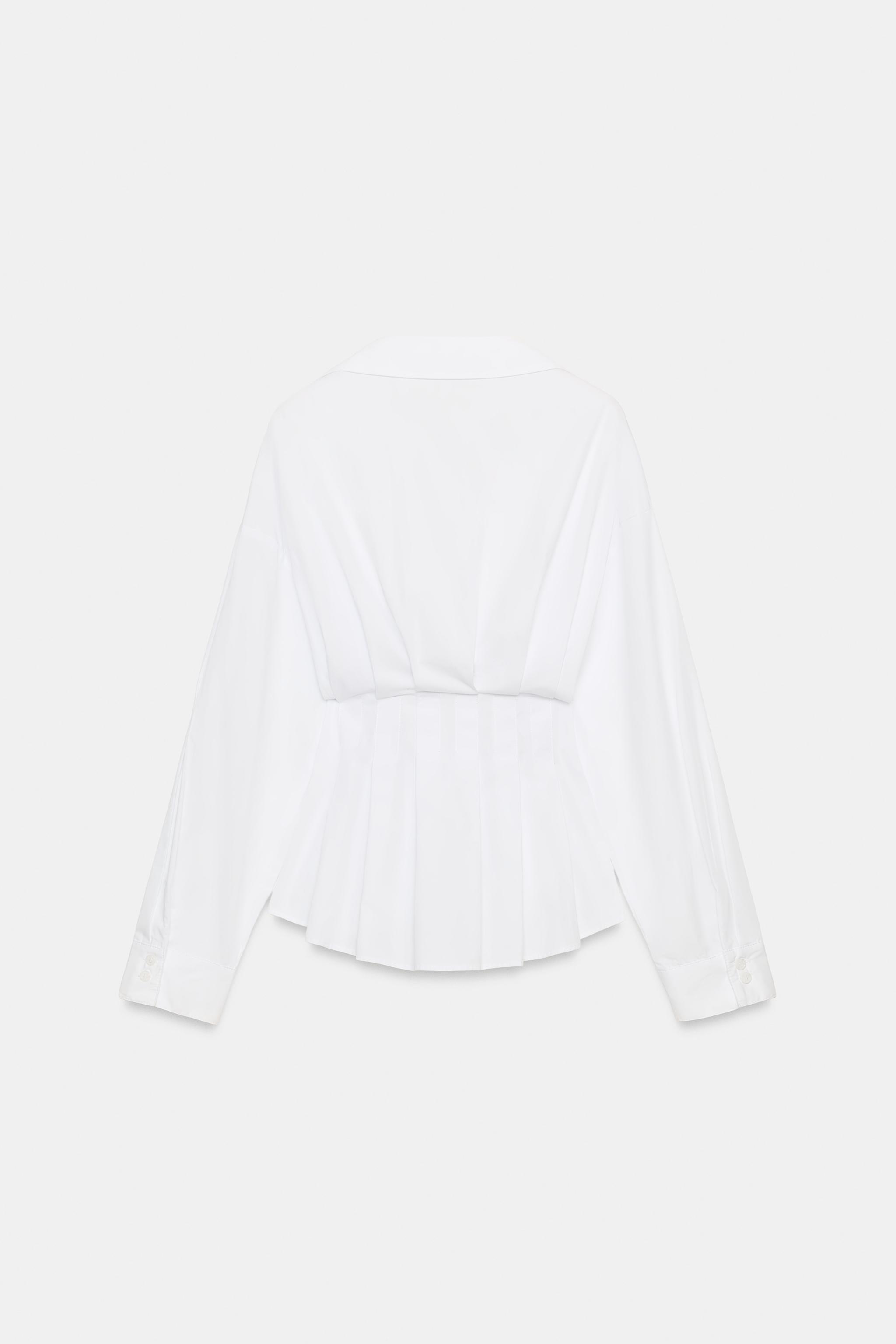 CHEMISE À RAYURES ET PLIS