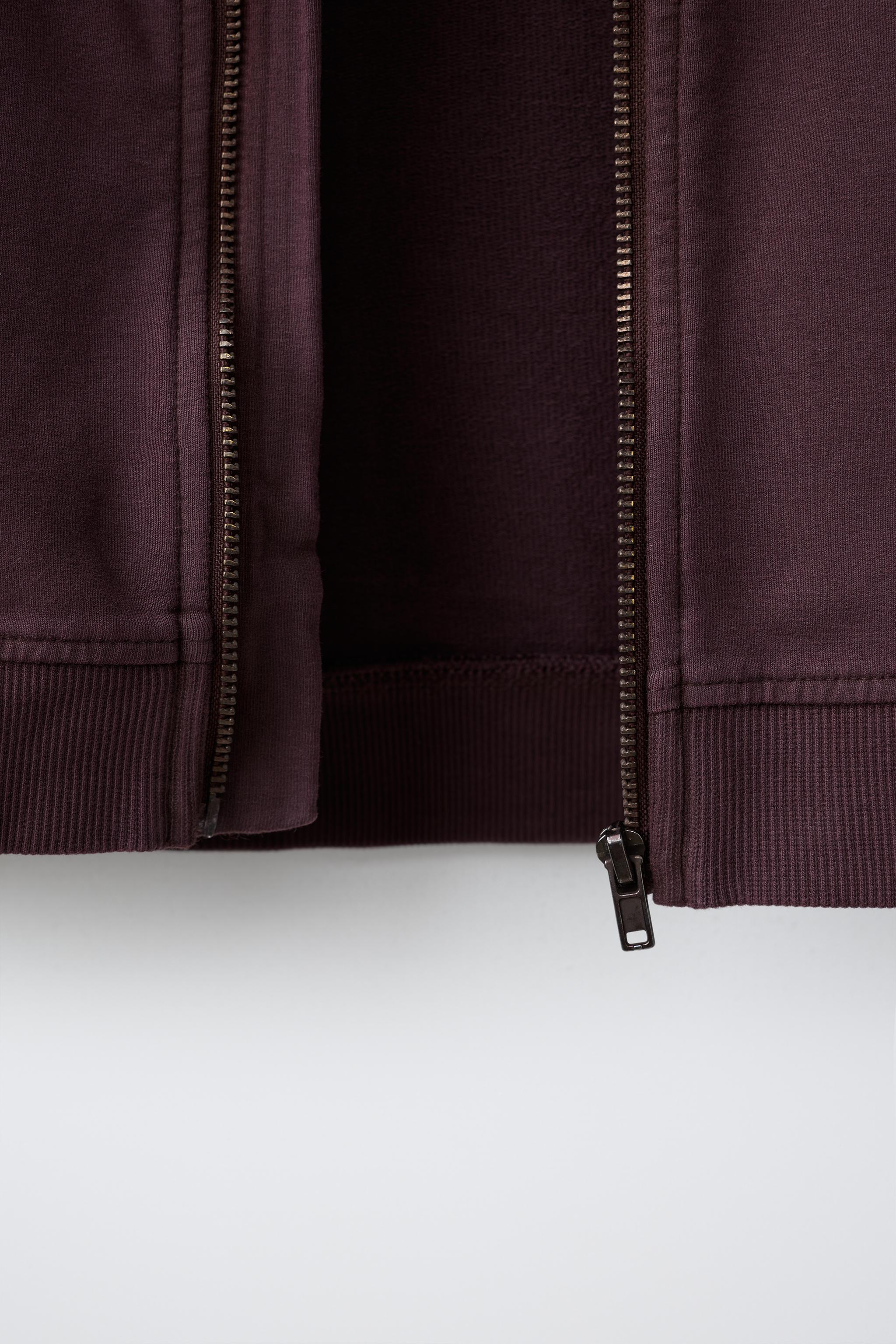 ZIP-UP HOODIE