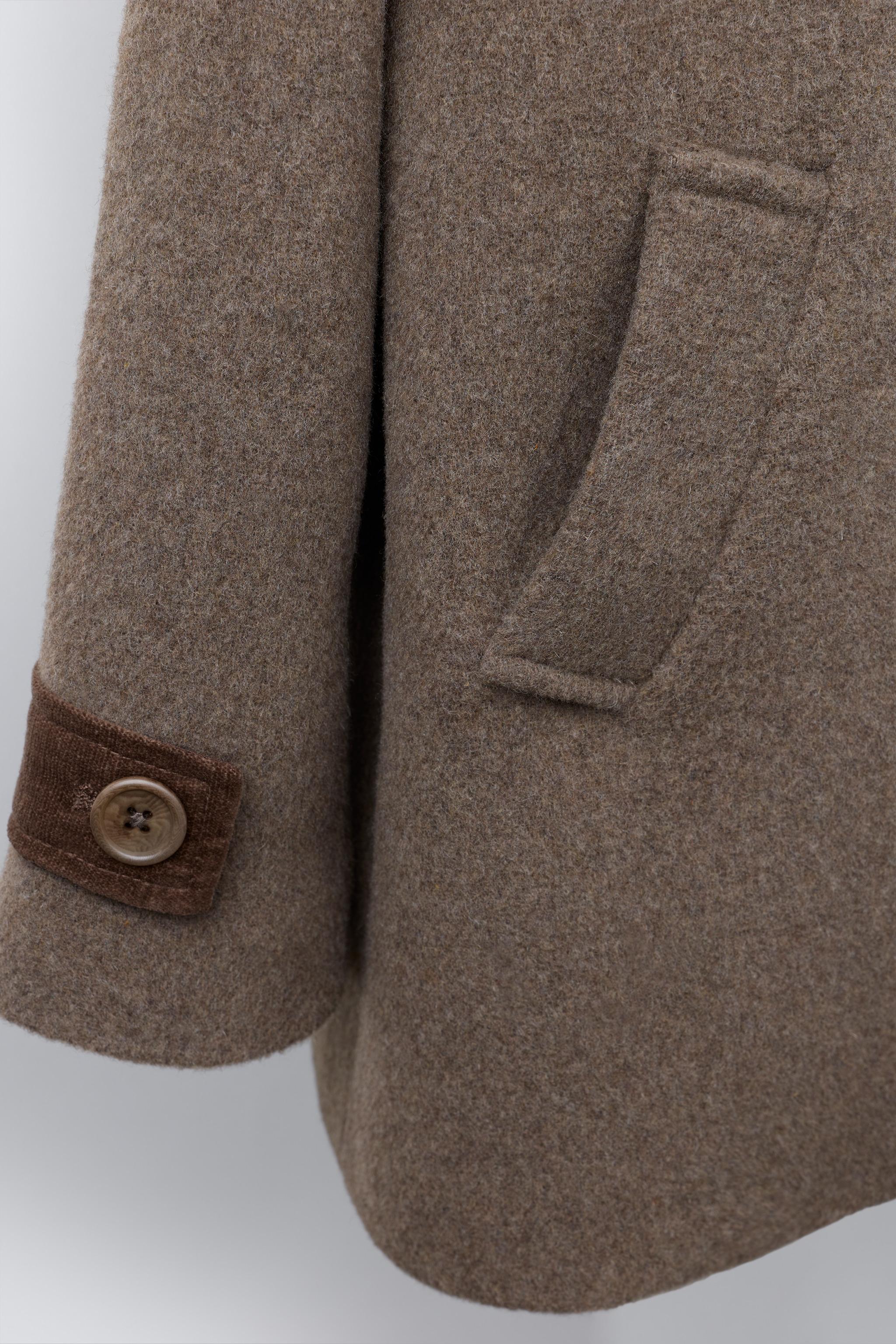 CONTRAST VELVET WOOL BLEND COAT