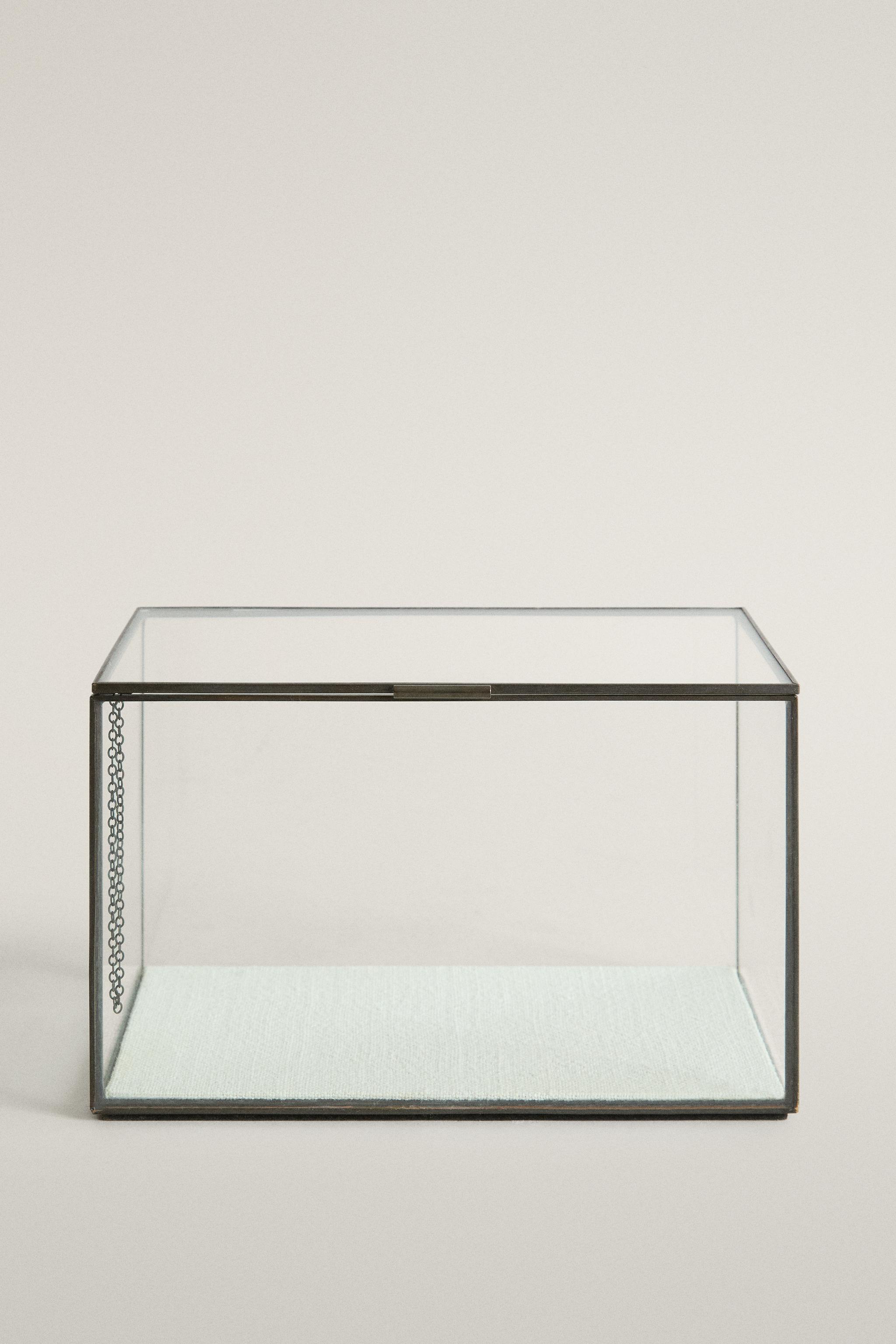 JEWELRY BOX WITH BLACK METAL BORDER