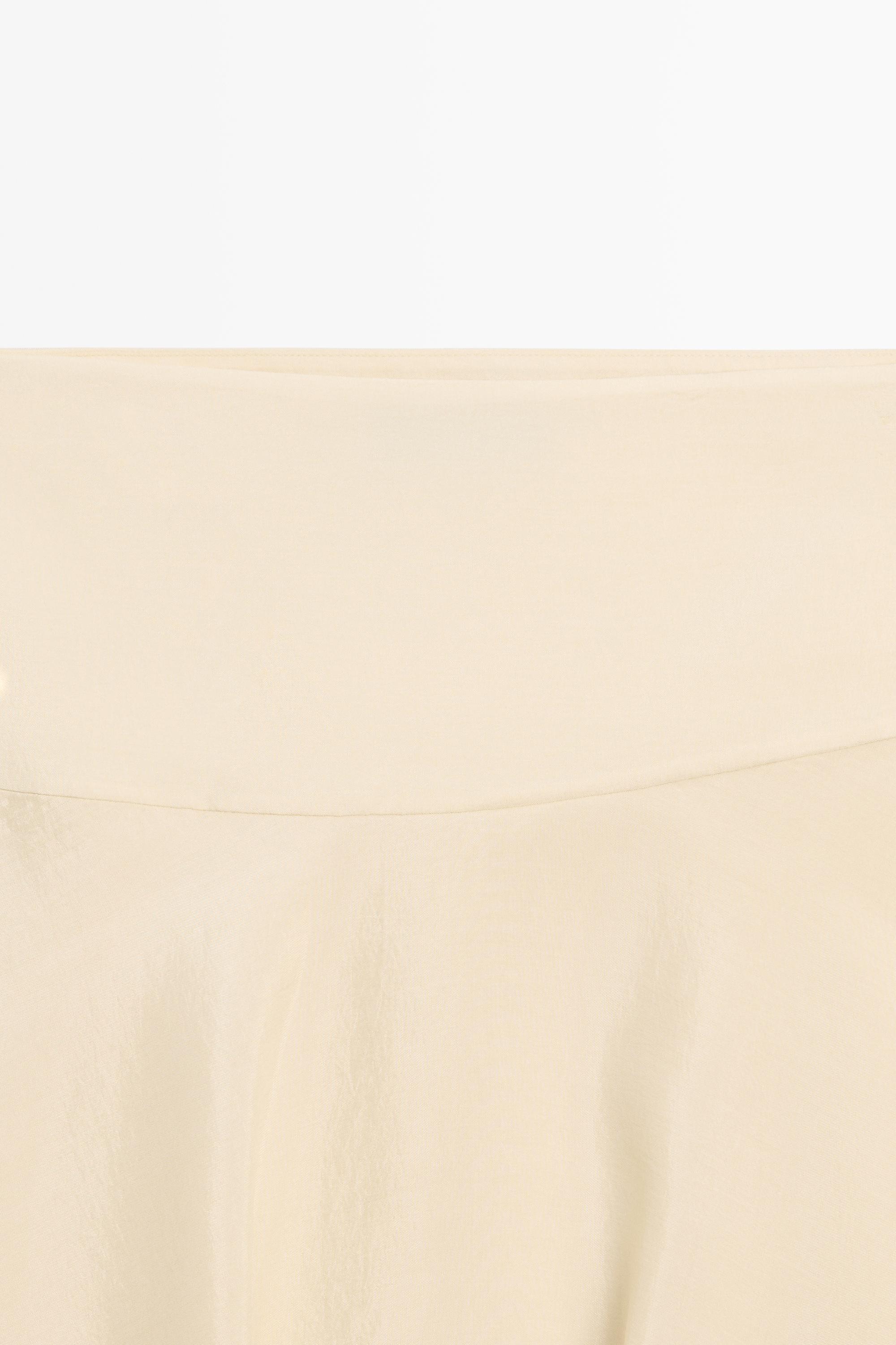 Jupe midi fluide asymétrique
